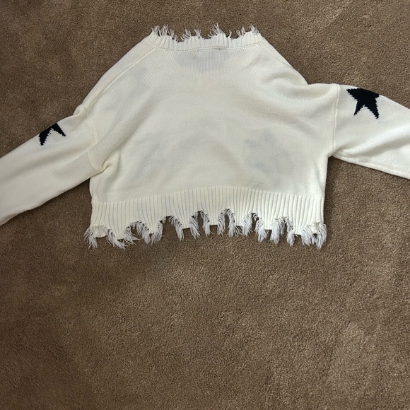 Cropped Star Sweater - Picture 2 of 2